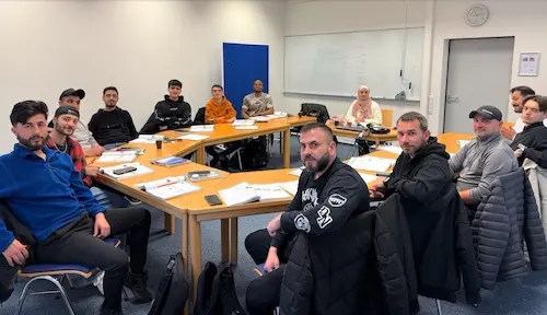 Junge Emsländer bei einer Veranstaltung