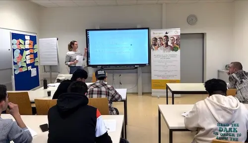 Junge Emsländer bei einer Veranstaltung